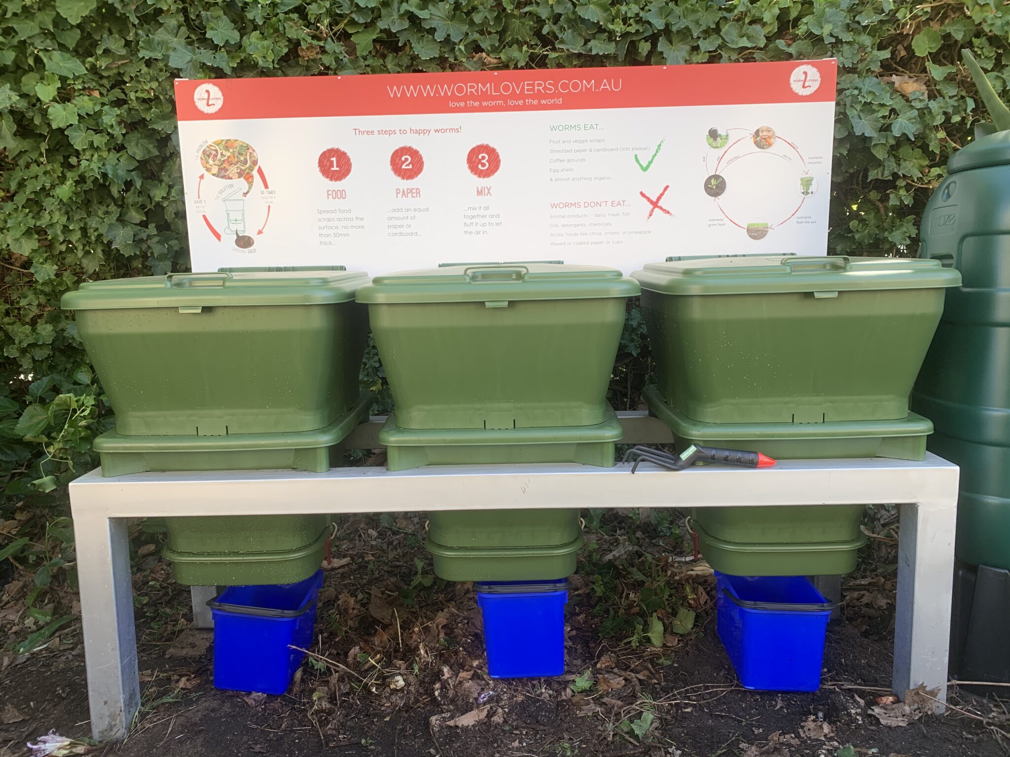 Secondhand worm farm system for sale Wormlovers worm farms