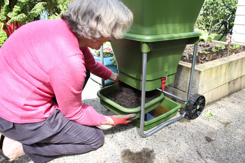 How to be an expert home composter - Wormlovers worm farms